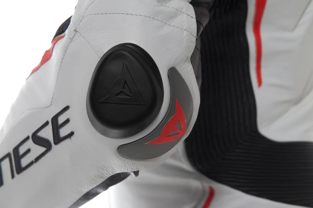 Mugello R e Pista GP R. Rivoluzione Dainese (11)