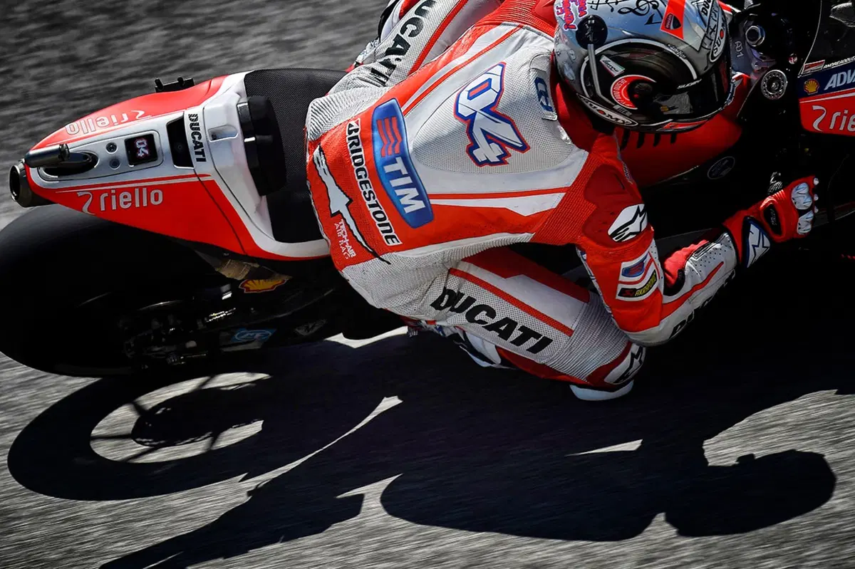 MotoGP 2015, Mugello. Le foto più belle del GP d'Italia (18)