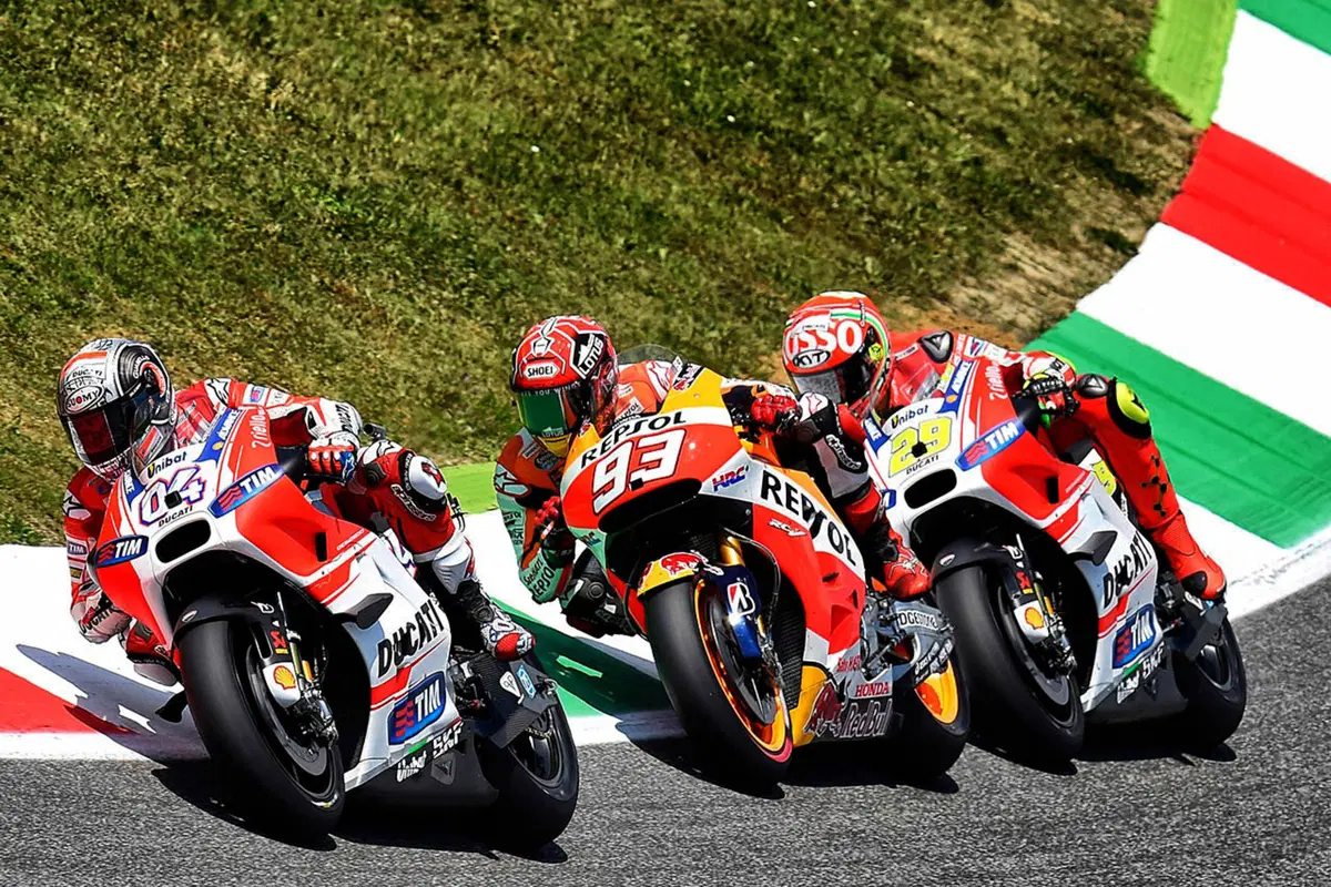 MotoGP 2015, Mugello. Le foto più belle del GP d'Italia (31)