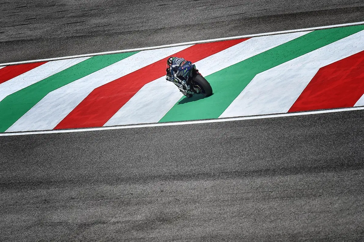 MotoGP 2015, Mugello. Le foto più belle del GP d'Italia (36)