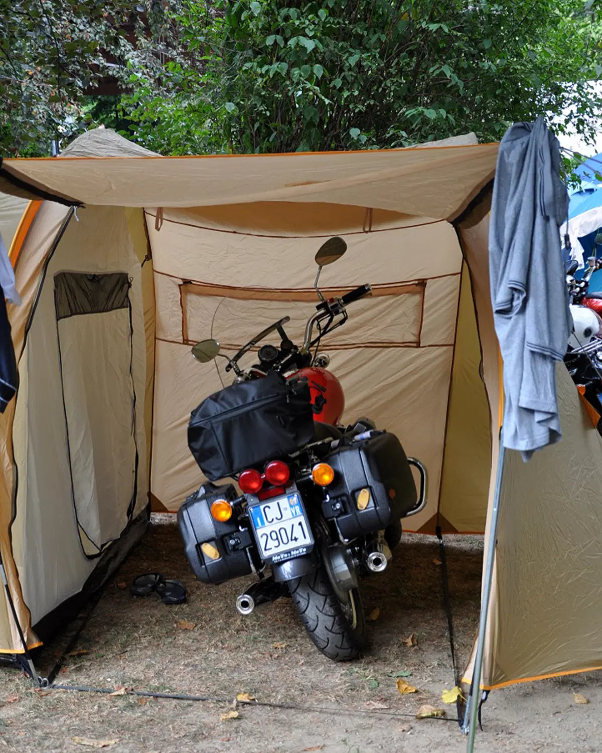 In 25.000 a Mandello per l'Open House Guzzi (31)