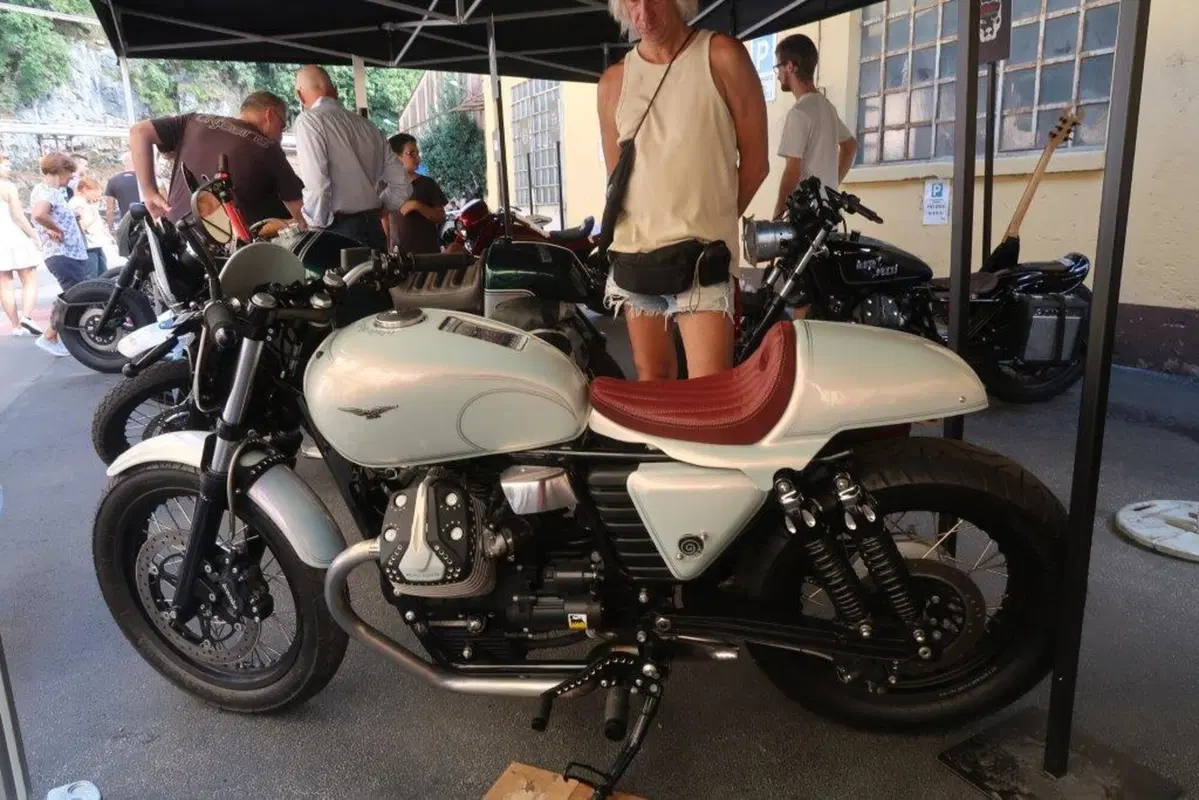 In 25.000 a Mandello per l'Open House Guzzi (47)