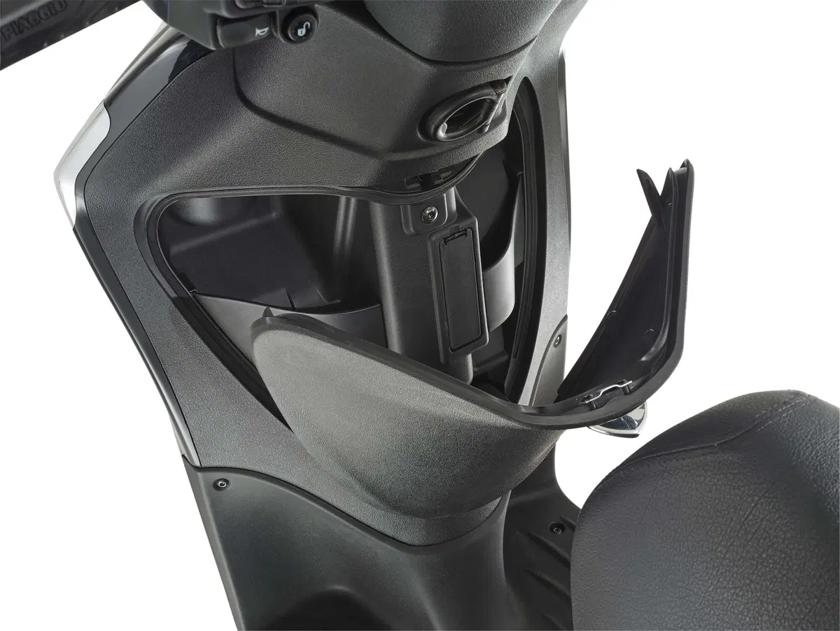 Piaggio Liberty 150 Liberty 150 S ABS (2017 - 20) (9)