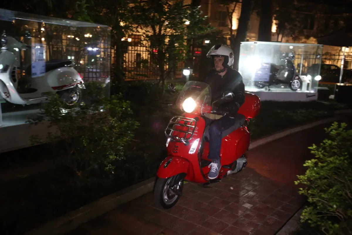 Planet Explorer 7 in Vietnam. Day 1, da Vinh Puch a Hanoi (19)