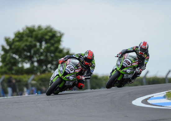 Superbike 2015. Giro di boa a Portimao