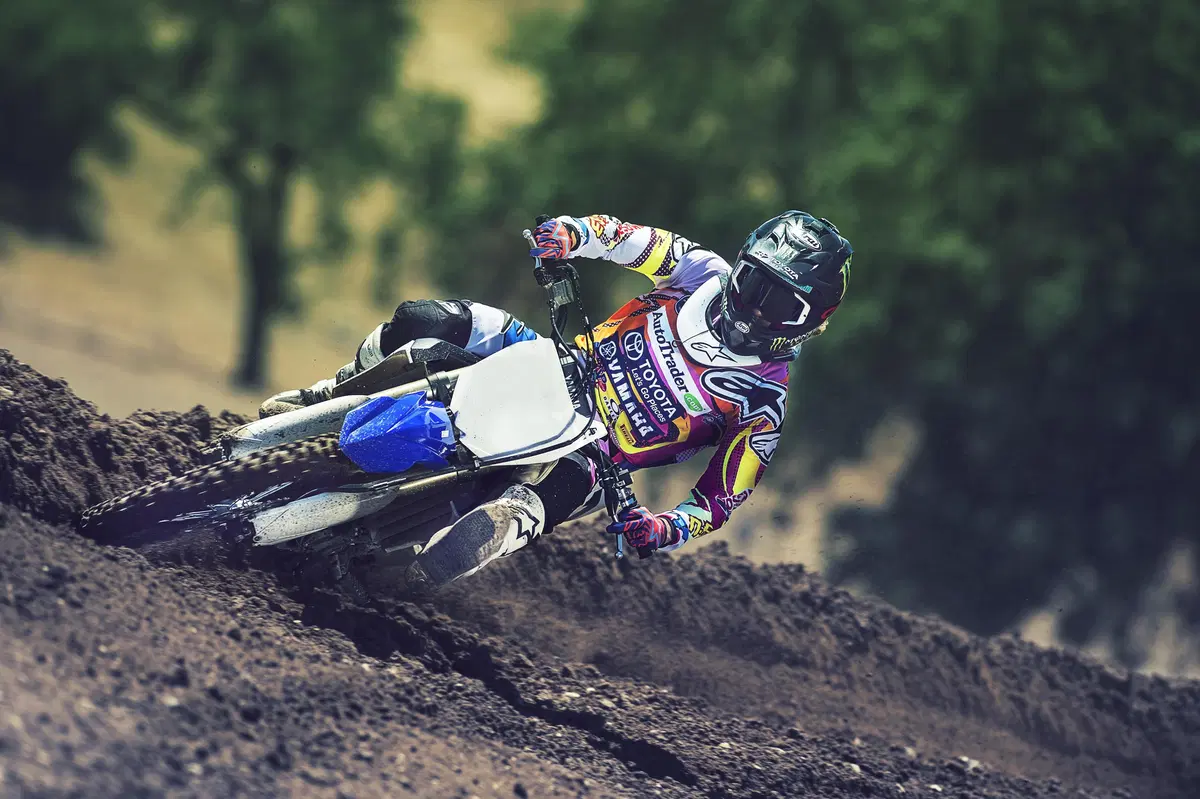 Yamaha YZ450F e YZ250F 2016 (6)
