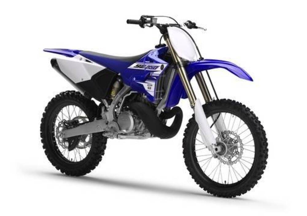 Yamaha YZ 250 (2016) (3)