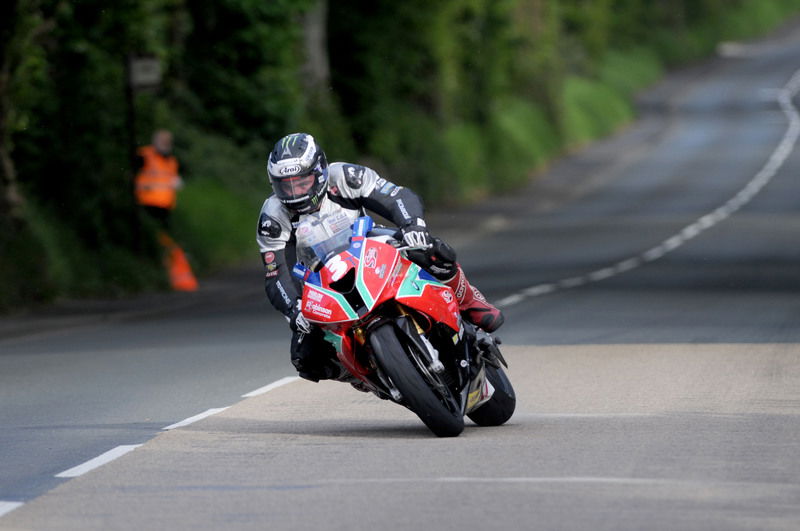 Michael Dunlop, leader della Superstock