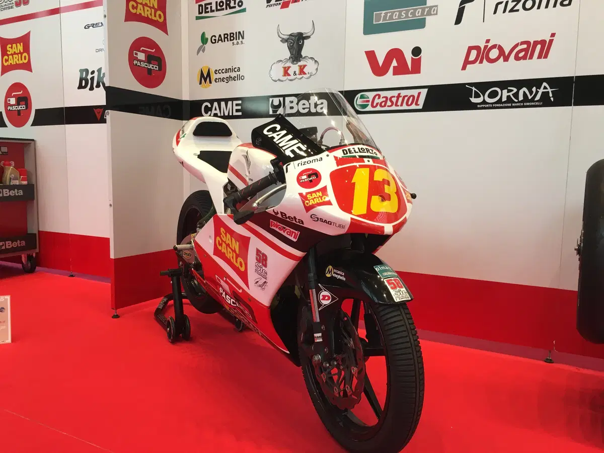 La SIC58 Squadra Corse arriva a il Centro di Arese  (14)