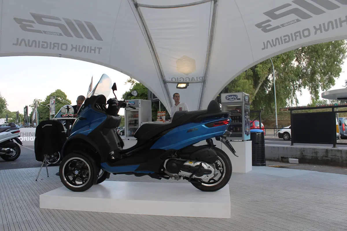 Piaggio Mp3 a Roma: test raid fino a domenica (5)