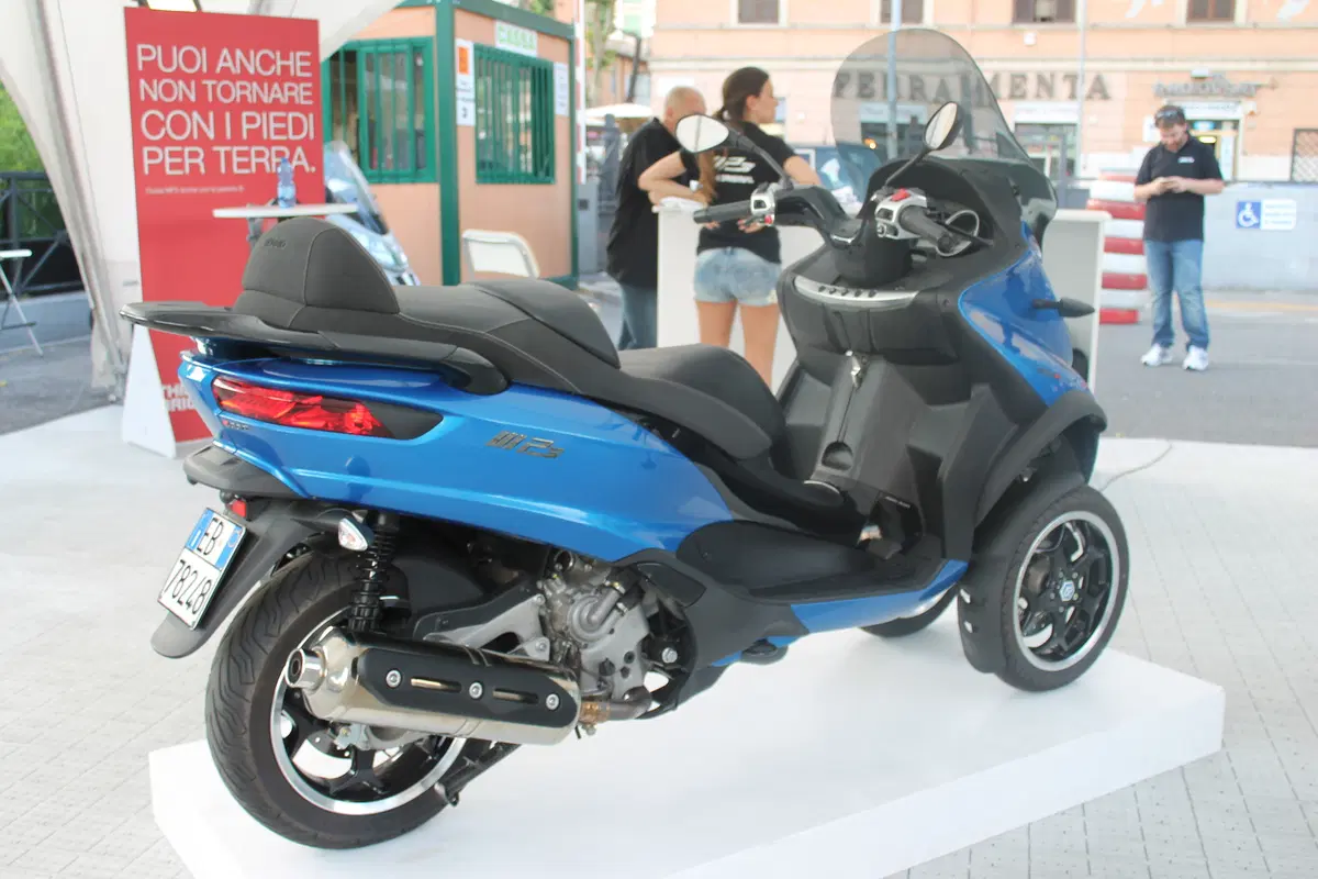 Piaggio Mp3 a Roma: test raid fino a domenica (6)