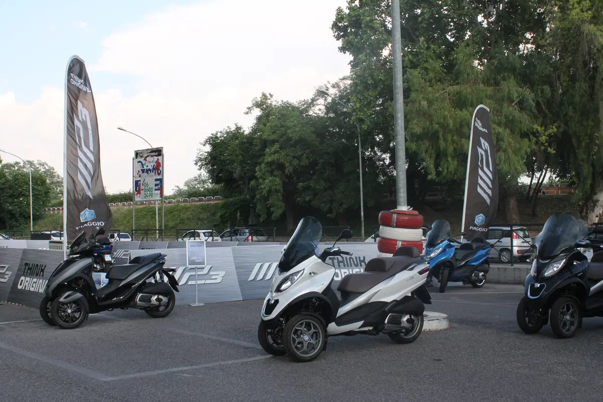 Piaggio Mp3 a Roma: test raid fino a domenica (19)