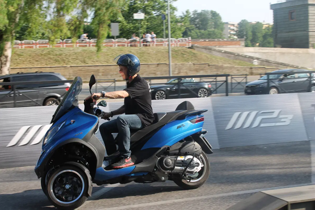 Piaggio Mp3 a Roma: test raid fino a domenica (22)