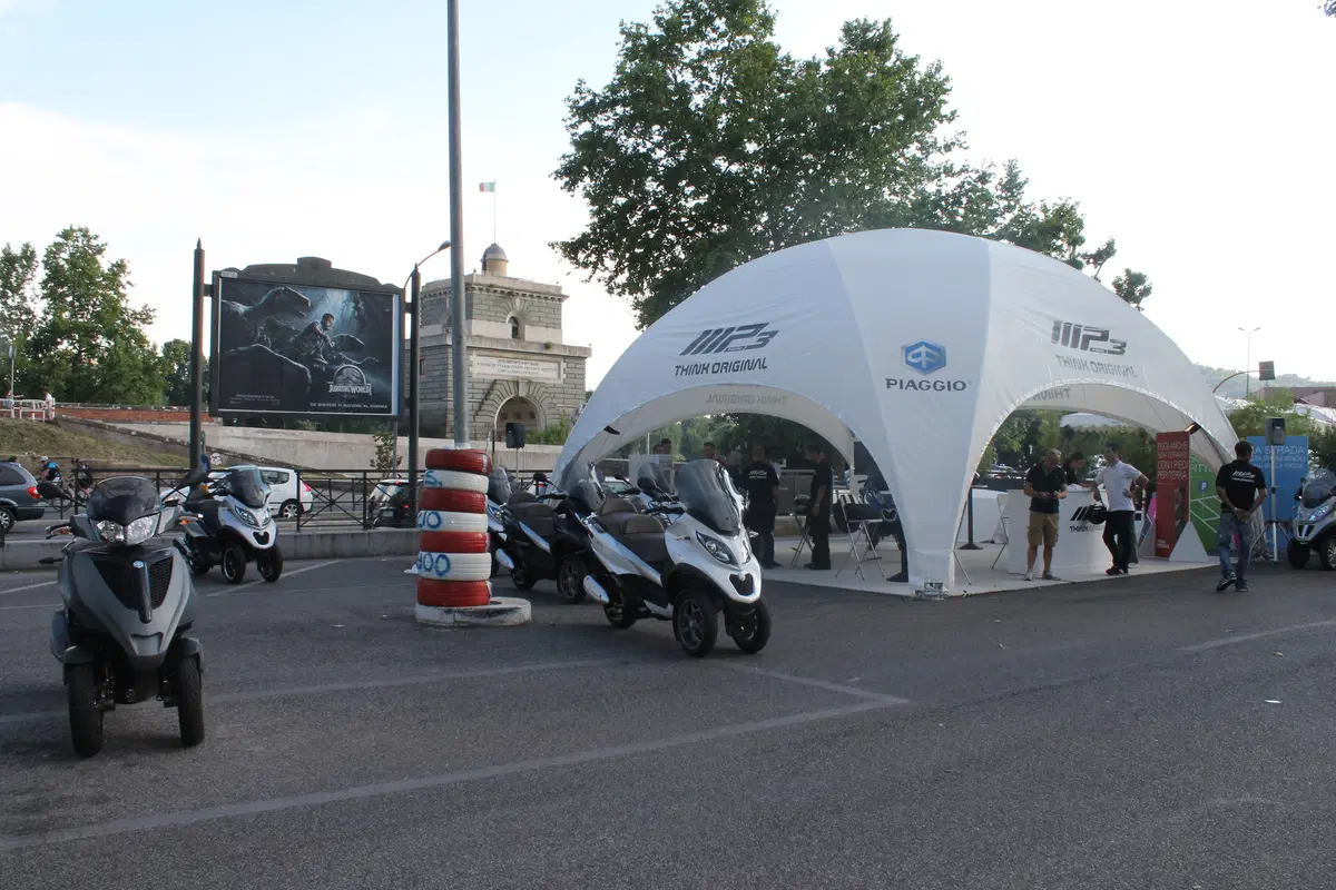 Piaggio Mp3 a Roma: test raid fino a domenica (24)