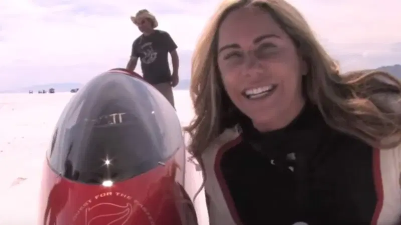 A Bonneville, Valerie Thompson &egrave; la donna pi&ugrave; veloce del mondo