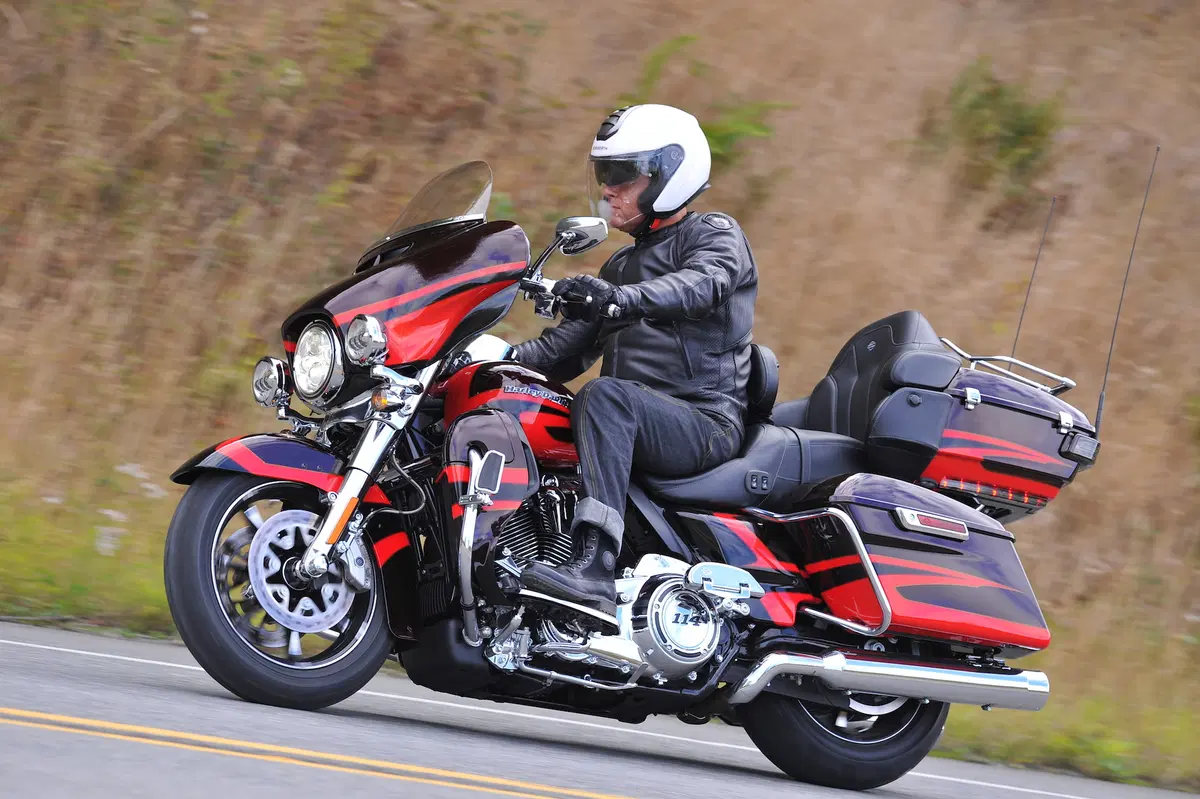 Harley-Davidson Touring 2017 (11)