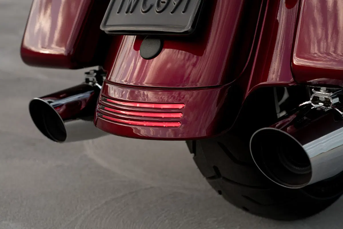Harley-Davidson Touring 107 Street Glide (2017 - 19) - FLHX (6)