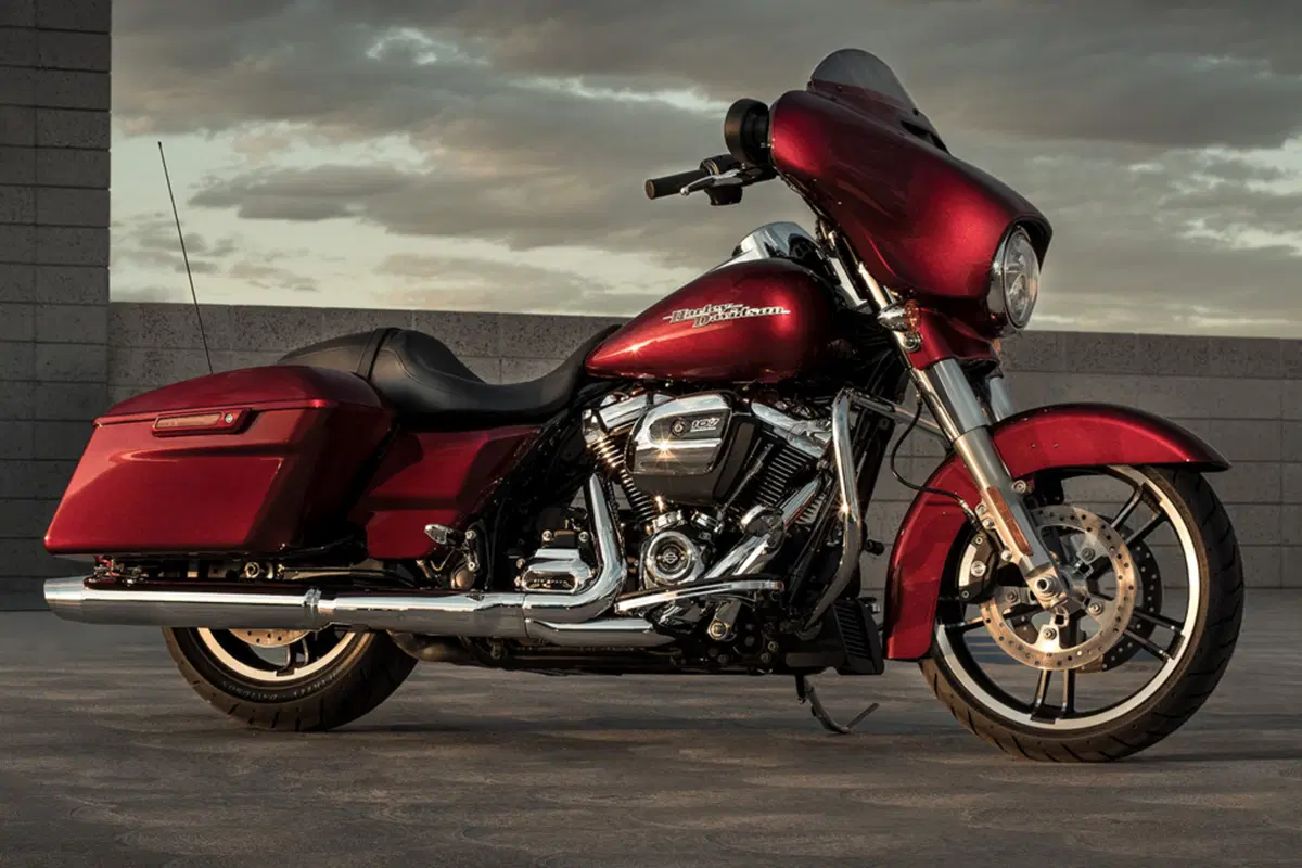 Harley-Davidson 107 Street Glide (2017 - 19) - FLHX