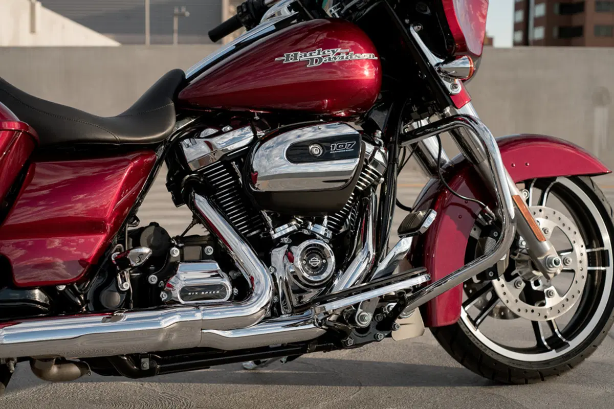 Harley-Davidson Touring 107 Street Glide (2017 - 19) - FLHX (10)