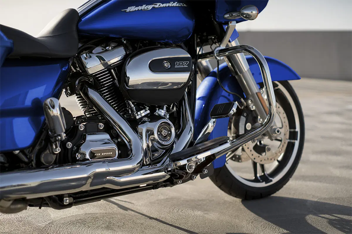 Harley-Davidson Touring 107 Road Glide (2017) - FLTRX (3)