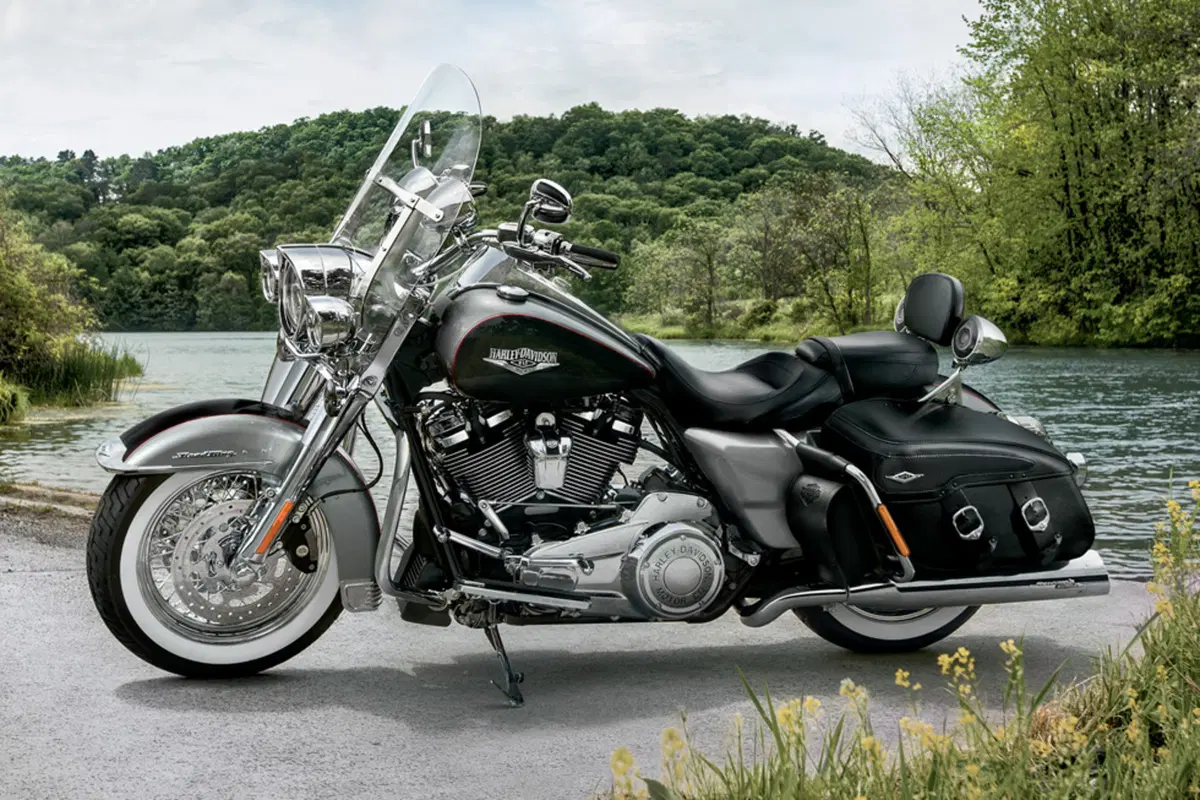 Harley-Davidson Touring 107 Road King Classic (2017 - 18) - FLHRC (5)