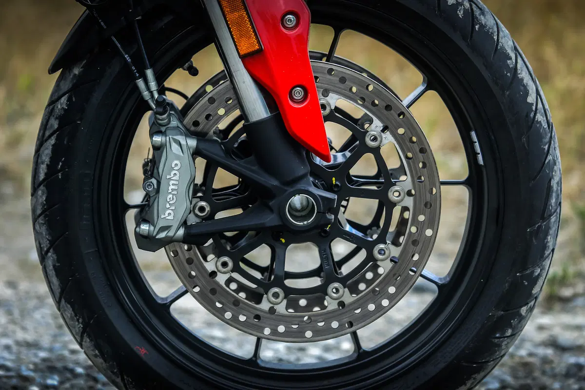 Ducati Hyperstrada 939 (2)