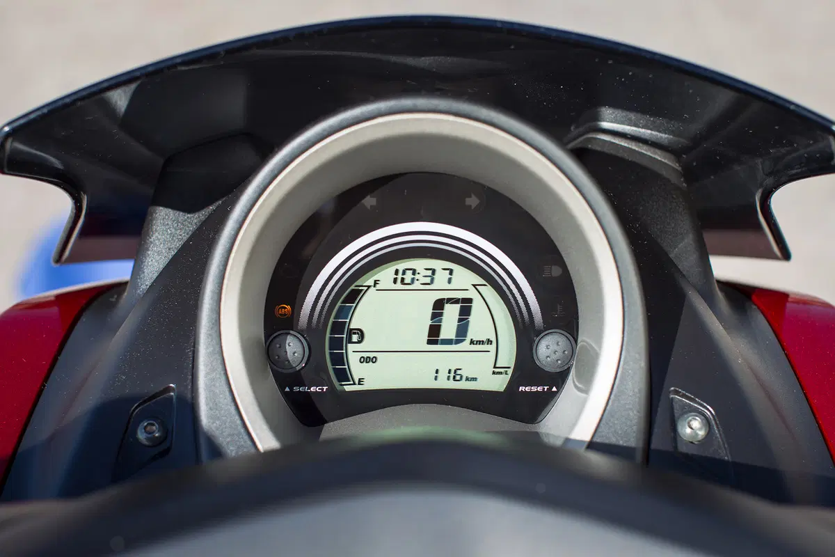 Yamaha NMAX 125 (23)