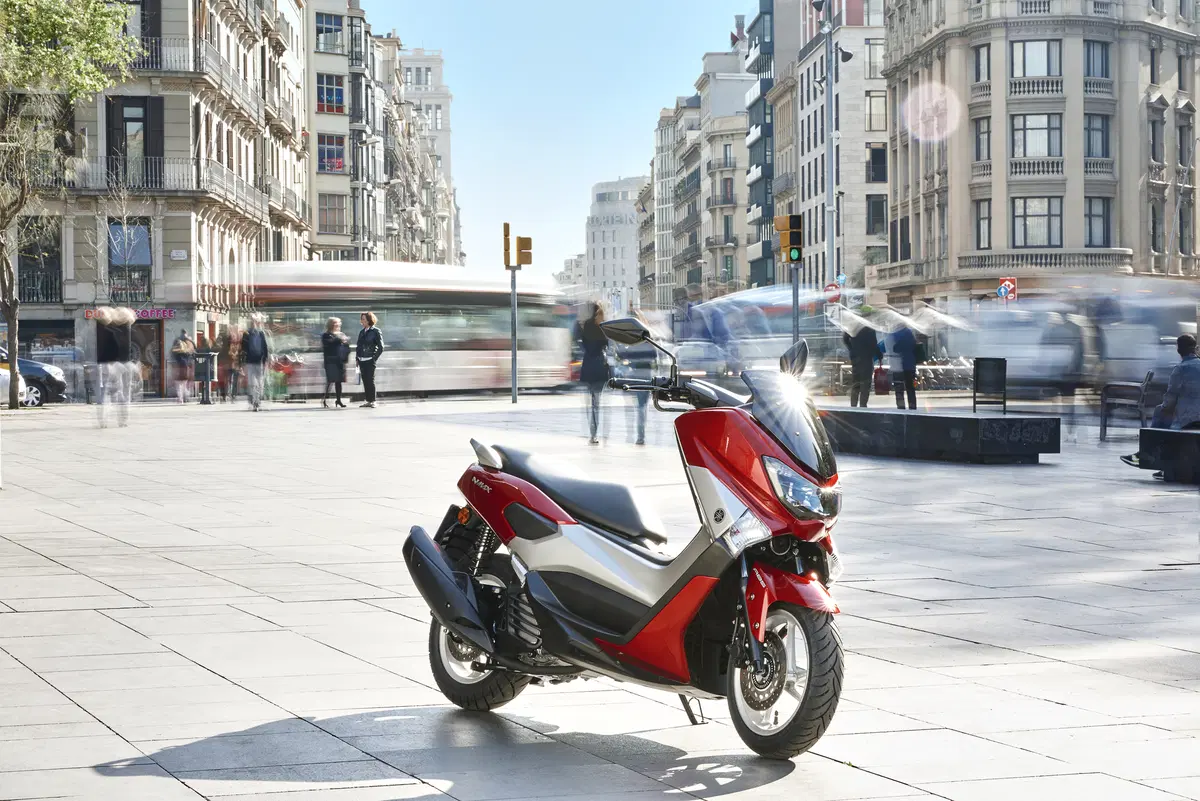 Yamaha NMAX 125 (11)