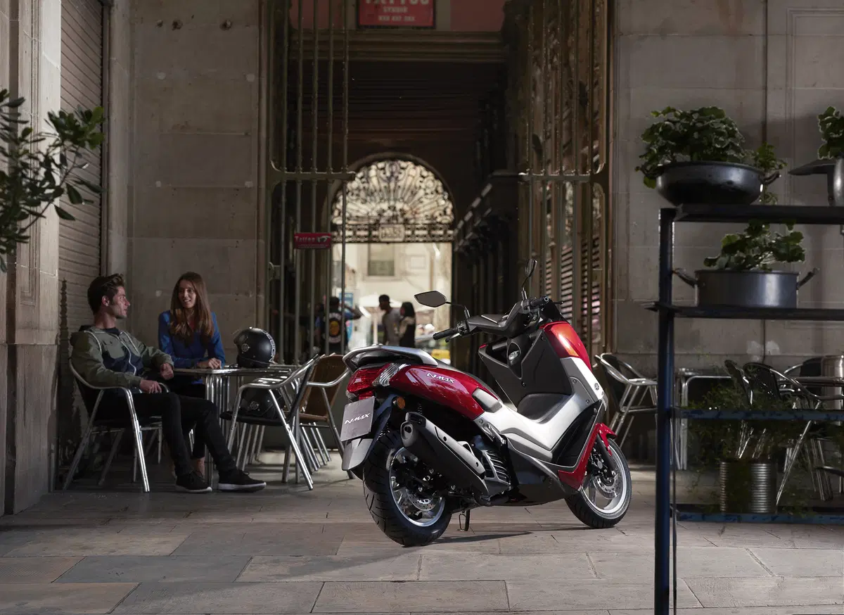Yamaha NMAX 125 (15)