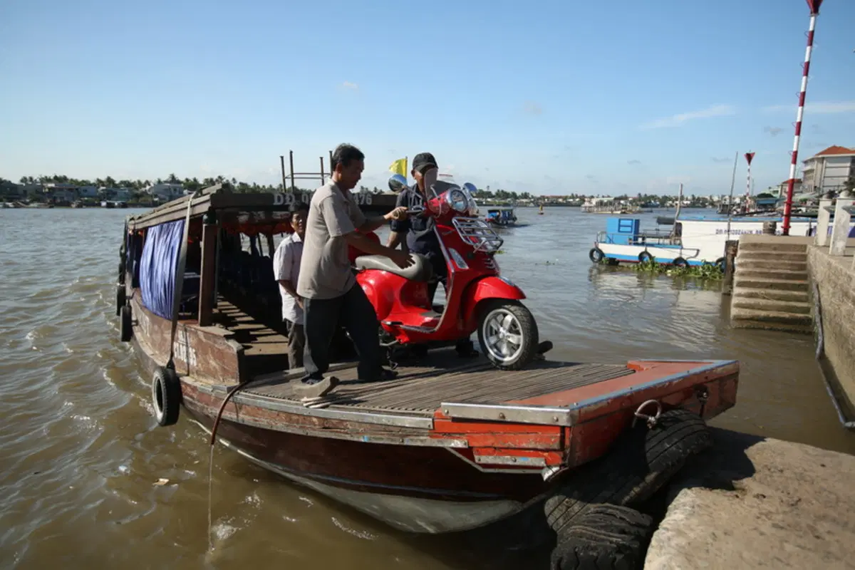 Planet Explorer 7 in Vietnam. Day 5, Can Toh (15)