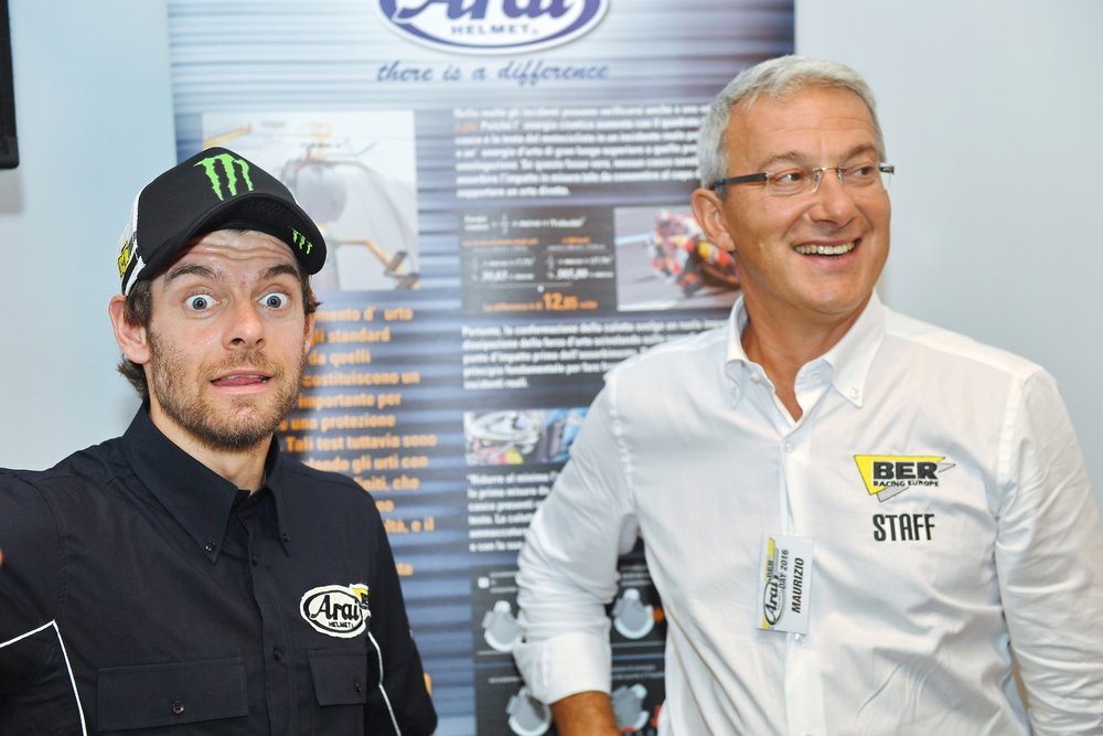 Cal Crutchlow in compagnia di Maurizio Bombarda, patron di BER Racing Europe