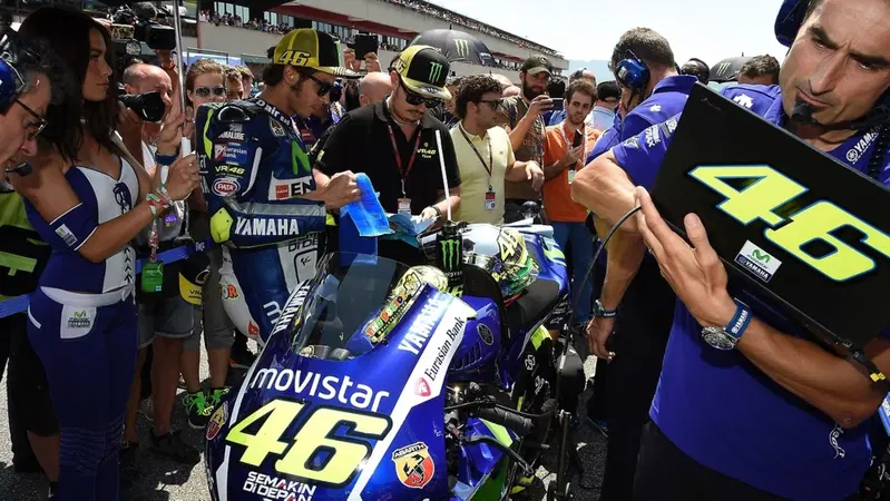 Flamigni: "Rossi-Lorenzo, nel 2009 un sorpasso incredibile"