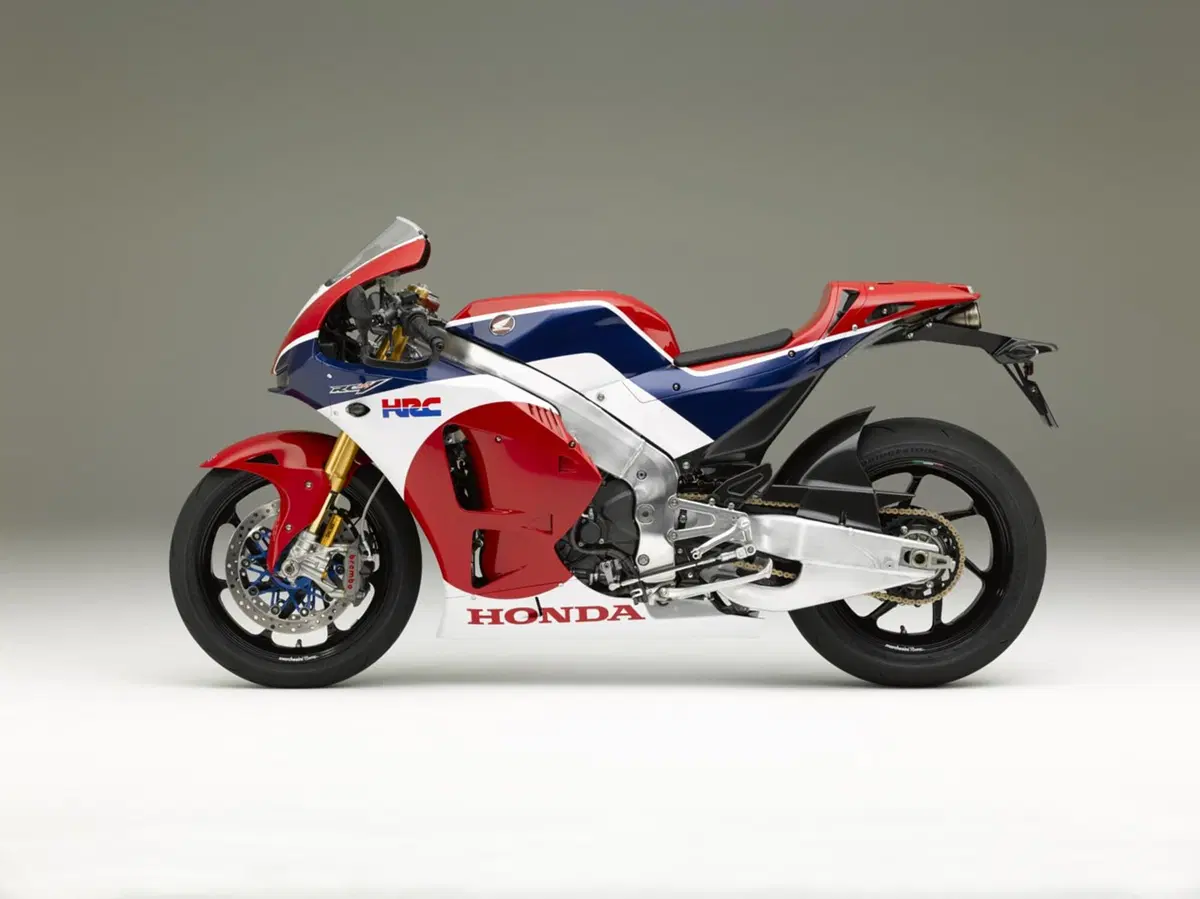 Honda RC213V-S, svelati i dati tecnici e il prezzo (11)