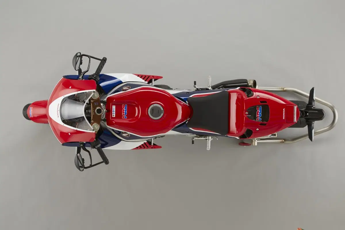 Honda RC213V-S, svelati i dati tecnici e il prezzo (14)