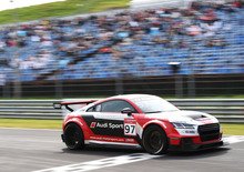 Audi Sport TT Cup, gara2: sfortuna per Davies e Fores