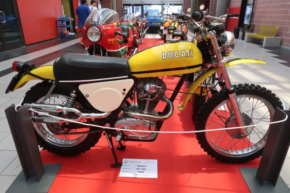 Modena Motor Gallery. Moto, auto e tanto pubblico (10)