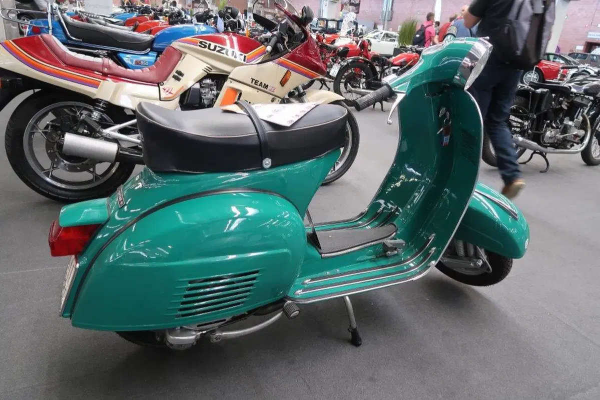 Modena Motor Gallery. Moto, auto e tanto pubblico (19)