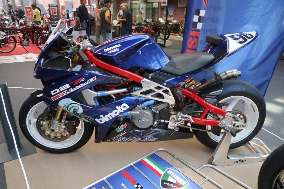 Modena Motor Gallery. Moto, auto e tanto pubblico (29)