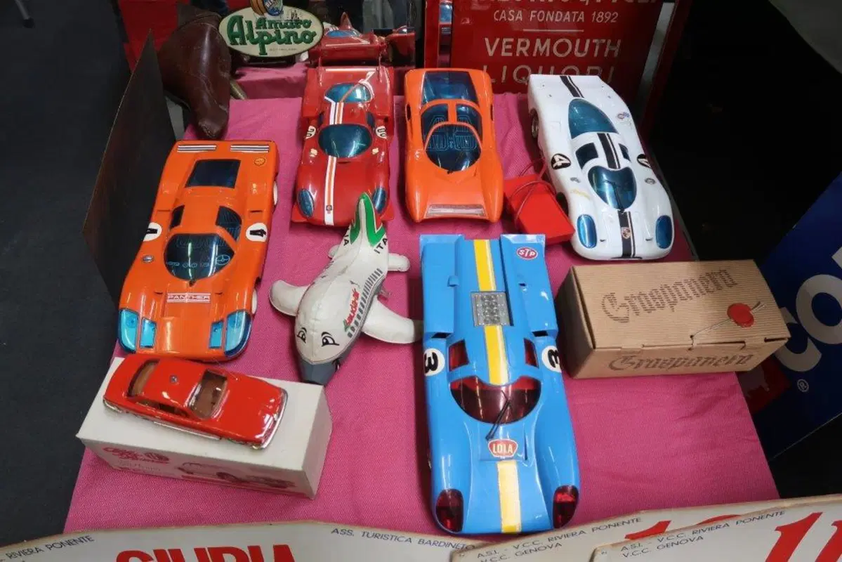 Modena Motor Gallery. Moto, auto e tanto pubblico (30)
