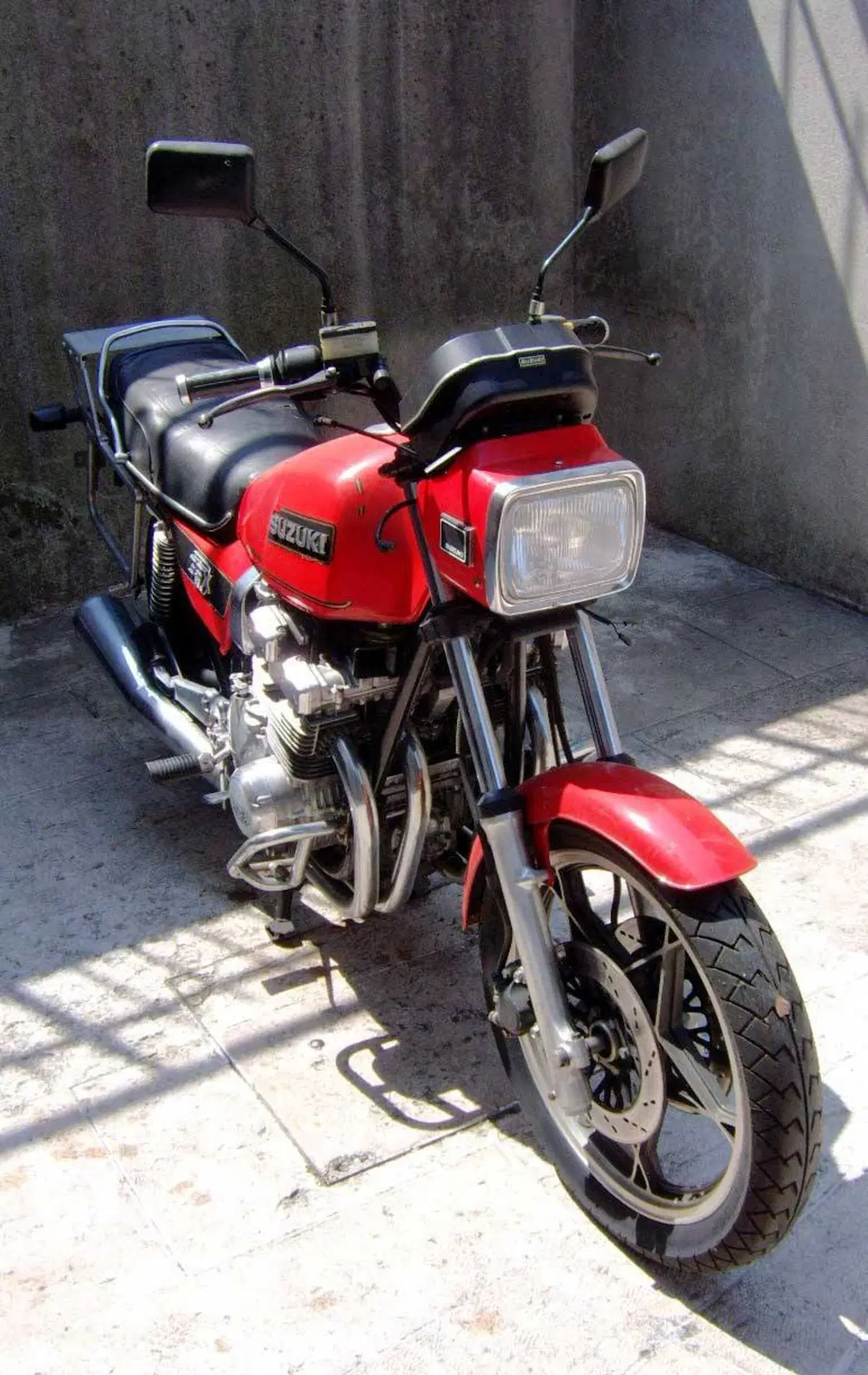 Suzuki GSX 750 (2)