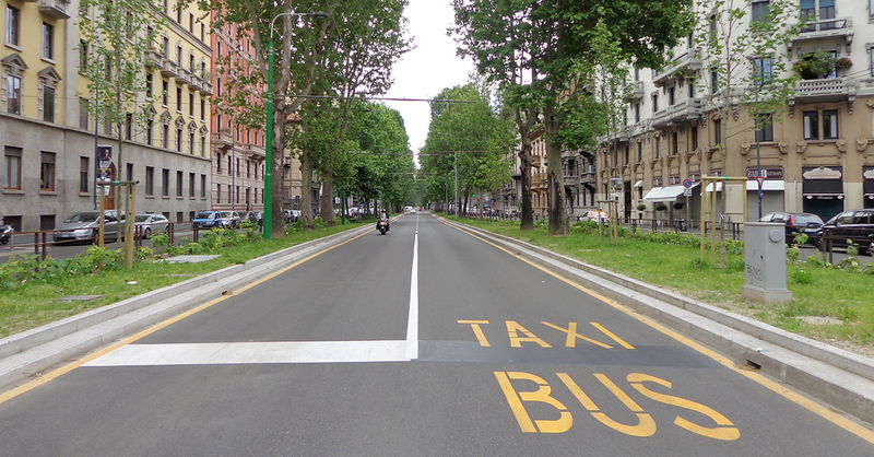 Moto, tre ruote e Minicar nelle preferenziali di Milano