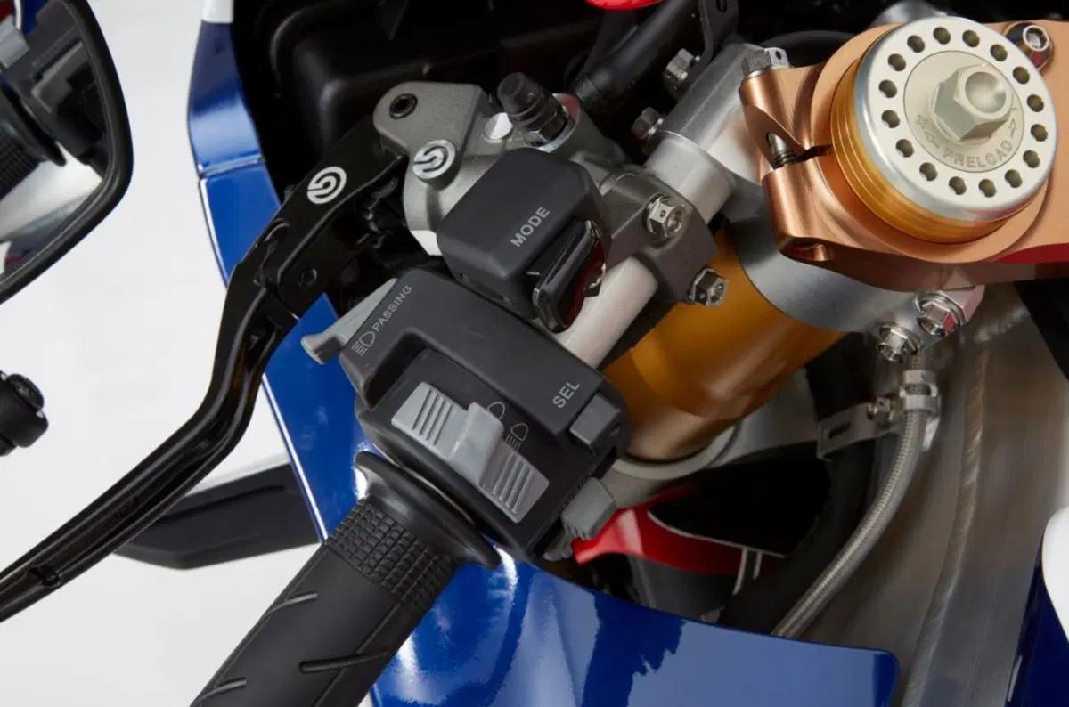 Honda RC213V-S, svelati i dati tecnici e il prezzo (18)