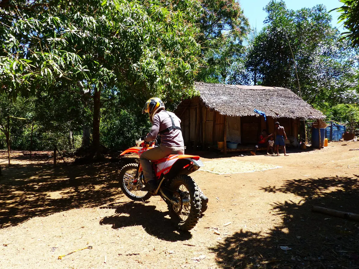 Manubri in fuga: Andrea Cardarelli e il Madagascar (7)