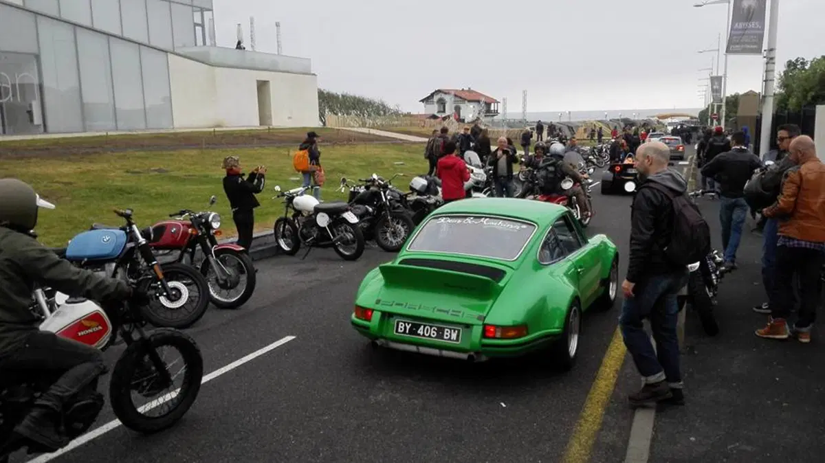 Wheels and waves: le foto delle moto e del pubblico (20)