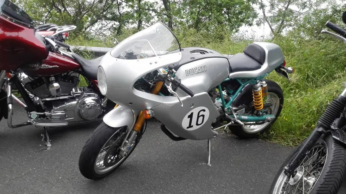 Wheels and waves: le foto delle moto e del pubblico (37)