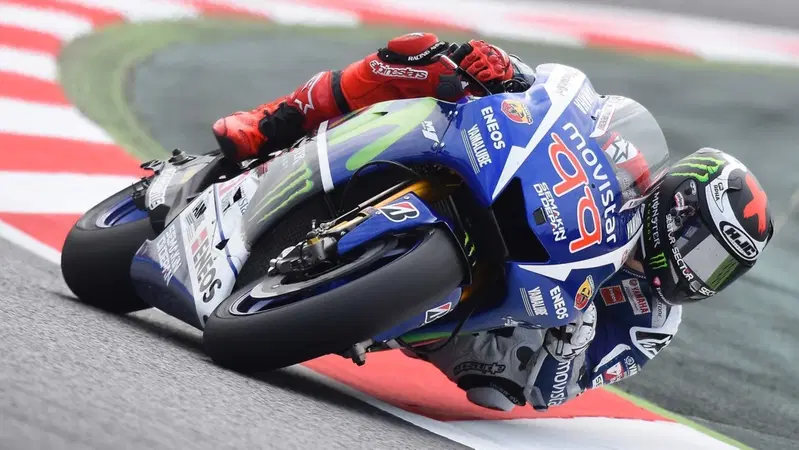 MotoGP 2015, Barcellona. Lorenzo vince il GP di Catalunya