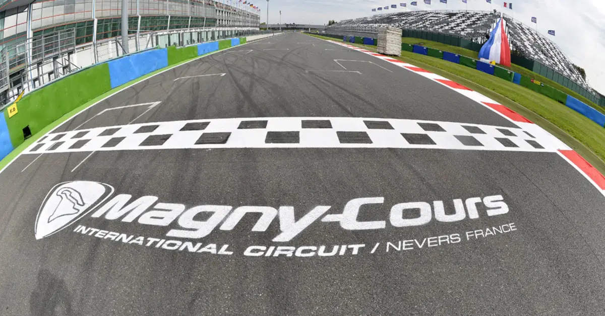 SBK. A Magny Cours riprende l'inseguimento al leader Rea 