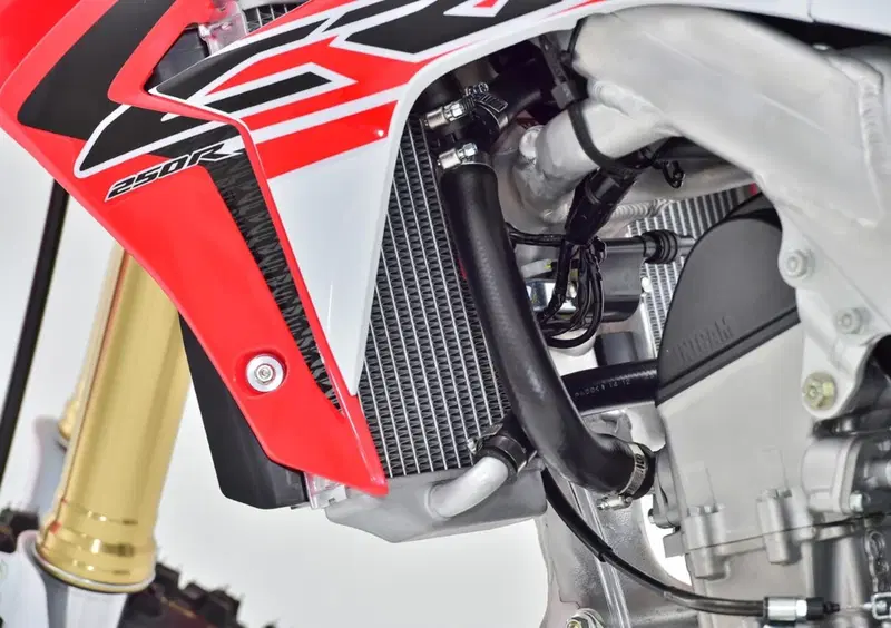 Honda CRF 250R CRF 250RF (2016) (10)