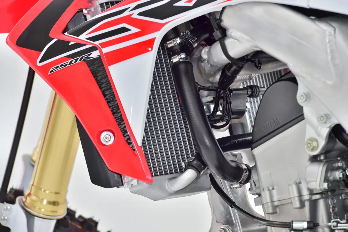 Honda CRF 450R CRF 450RF (2016) (10)
