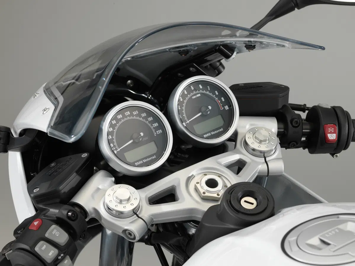 BMW R nineT Racer 2017 a Intermot, foto e dati EMBARGO (5)